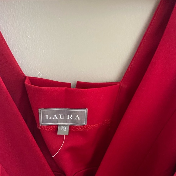 Laura Dress Sz 12 Red knee length - Picture 4 of 7